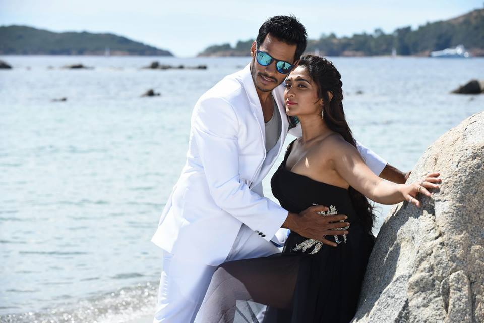 Nikhil Gowda and Deepti Sati Stills From Jaguar Movie