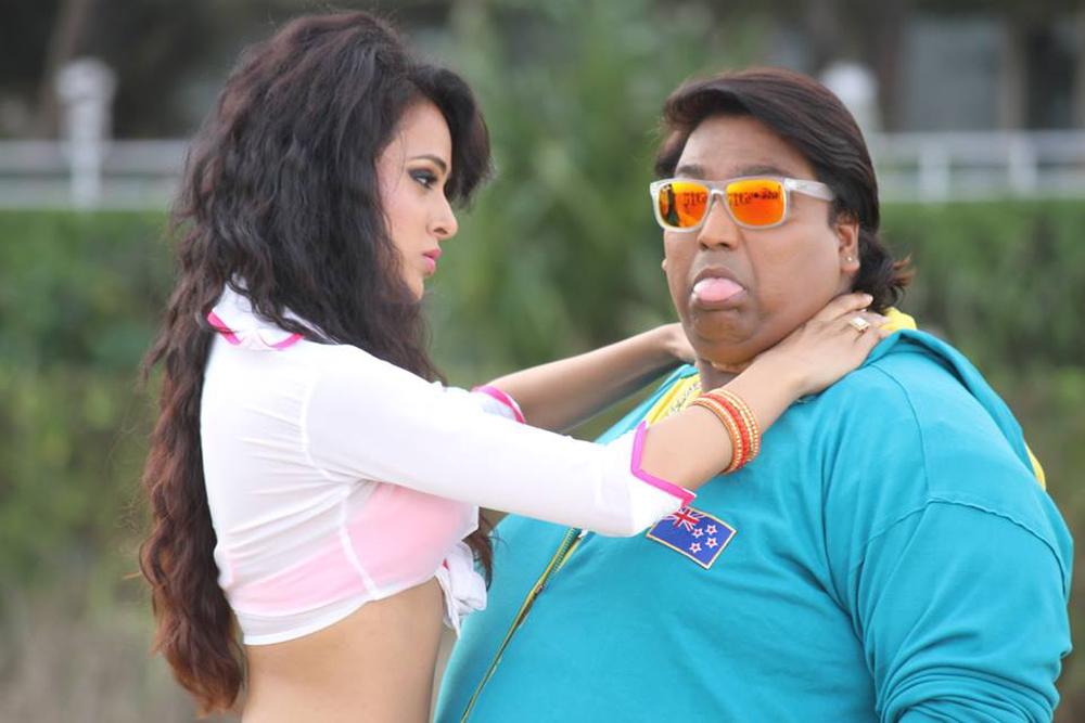 Hey Bro Hindi Movie Stills | Ganesh Acharya, Nupur Sharma