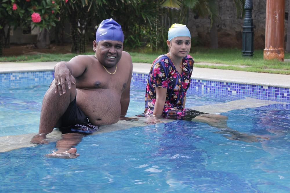 kagitha kappal Tamil Movie Stills | Appukutty, Dhillijaa