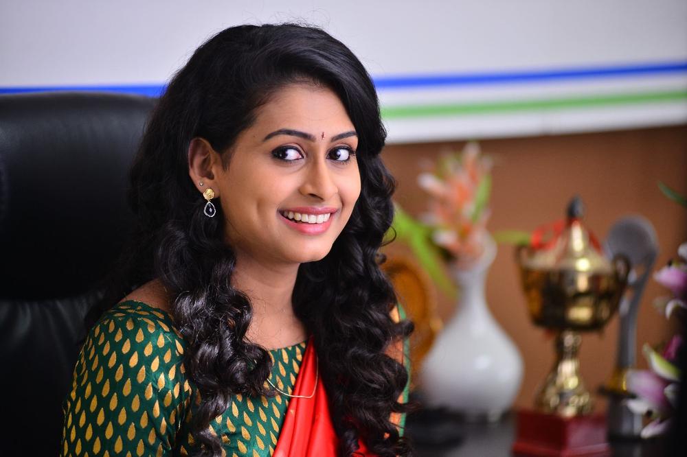 Nitya Naresh stills from Nandini Nursing Home Telugu Movie