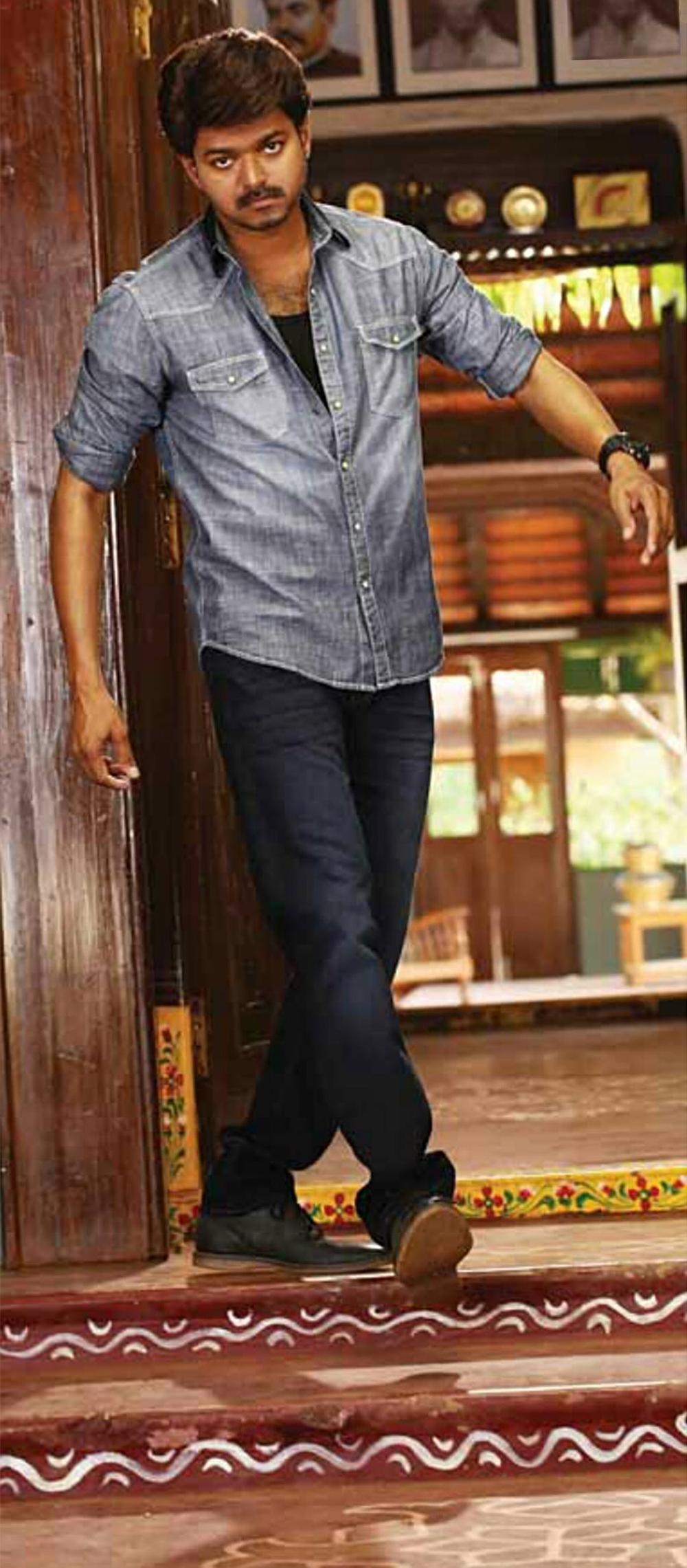 Bairavaa Movie Stills and Posters
