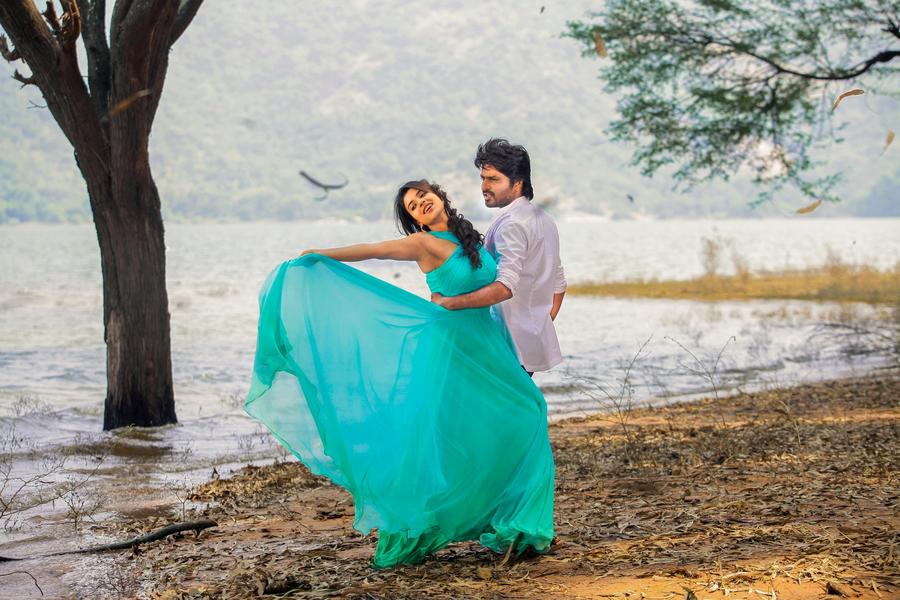 MaKaPa Anand, Aishwarya Rajesh Stills From Kadalai Tamil Movie