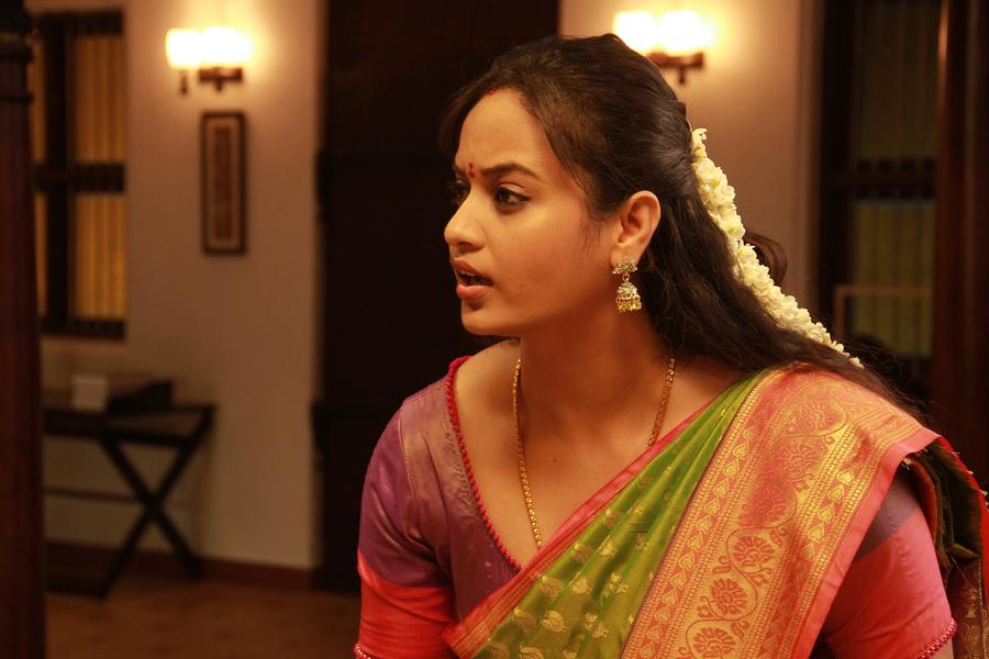 Munnodi Movie Stills | Yamini Bhaskar