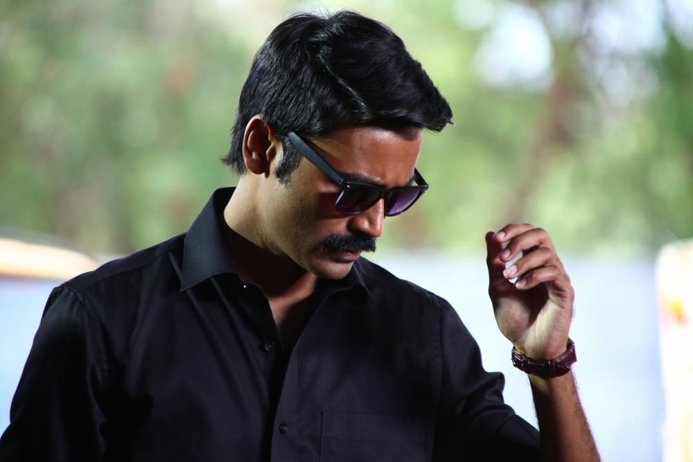 Dhanush still from Kodi Movie