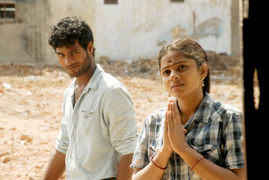 Aakkam Movie Stills | Vaidegi, Sathish Raavan