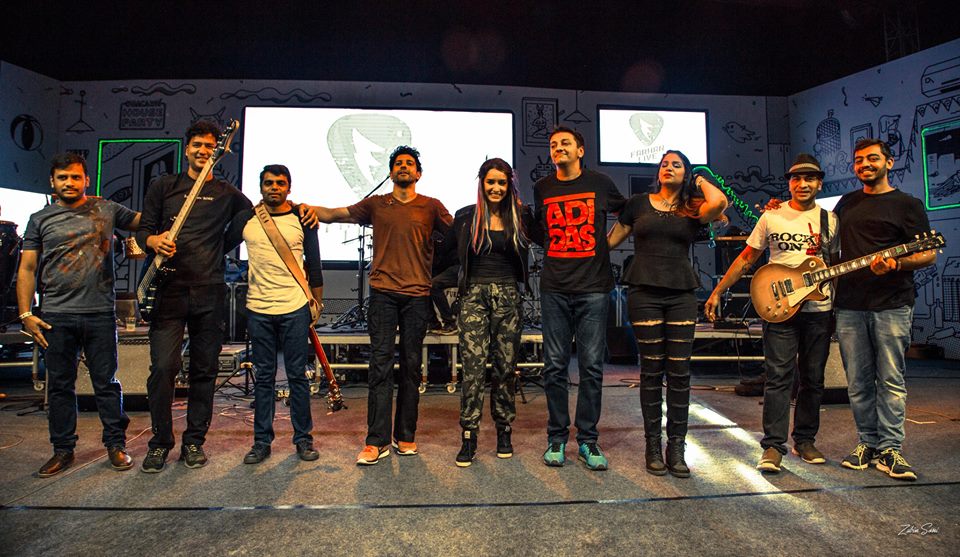 Farhan Akhtar, Shraddha Kapoor rocks at NH7 Weekender, Hyderabad | Rock On 2
