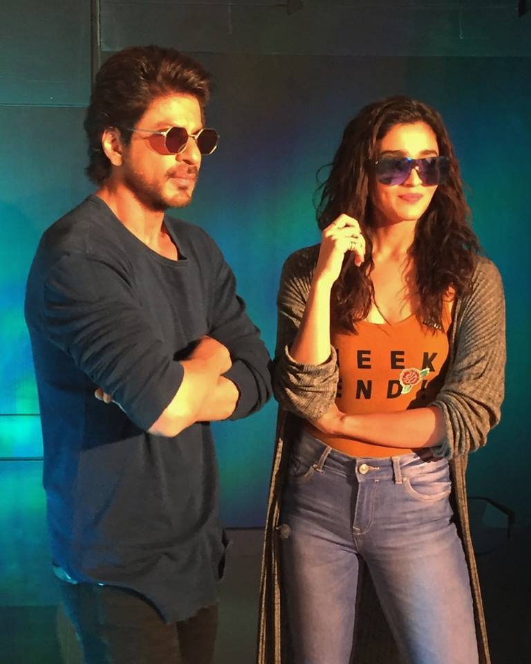 Shah Rukh Khan and Alia Bhatt promote Dear Zindagi at Mehboob Studios