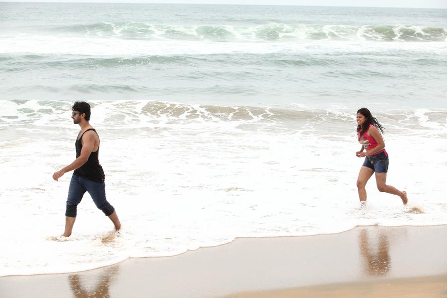 Konala Irunthalum Ennodadhu Movie Stills