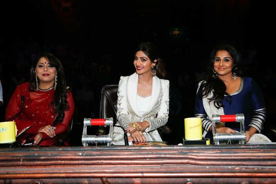 Vidya Balan Promotes Kahaani 2 On Super Dancer India