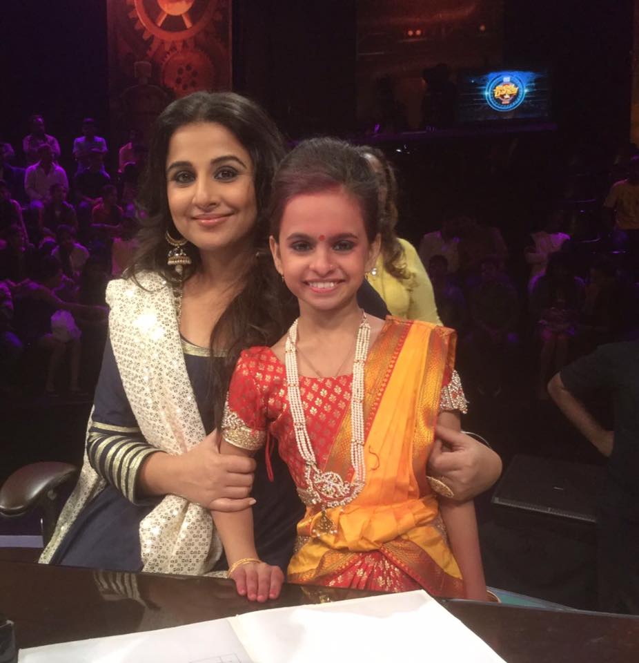 Vidya Balan on the sets of Super Dancer India