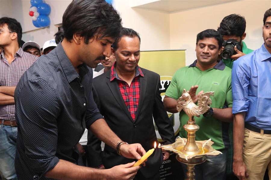 Actor Aadhi and Actress Gayathrie inaugurated the new fitness centre 'F45'
