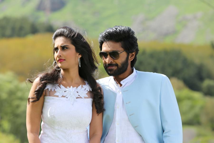 Vikram Prabhu, Shamil Stills From Veera Sivaji Movie
