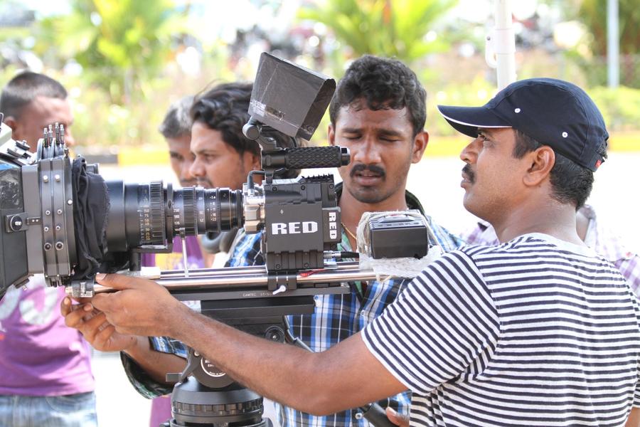 Vaaraayo Vennilaave Movie Stills