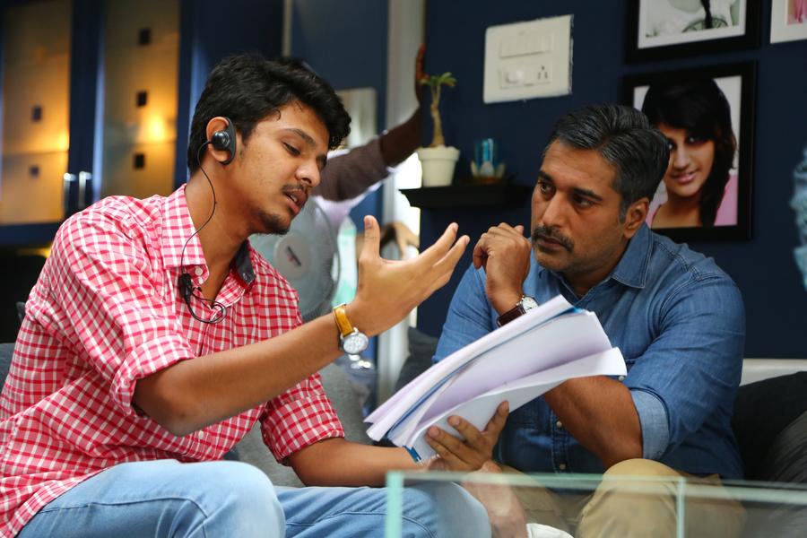 Dhuruvangal Pathinaaru Movie Working Stills