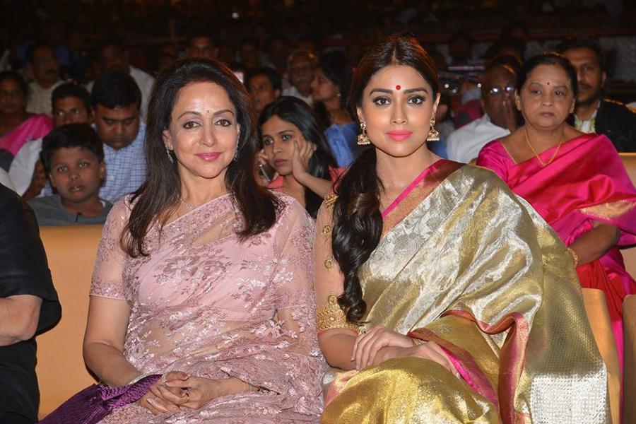 Shriya Saran, Hema Malini at Gautamiputra Satakarni Audio Launch