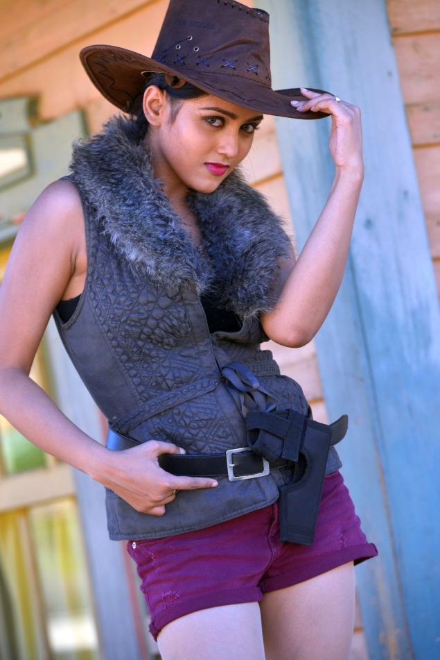 Actress Mishti Chakraborty Looking New Style