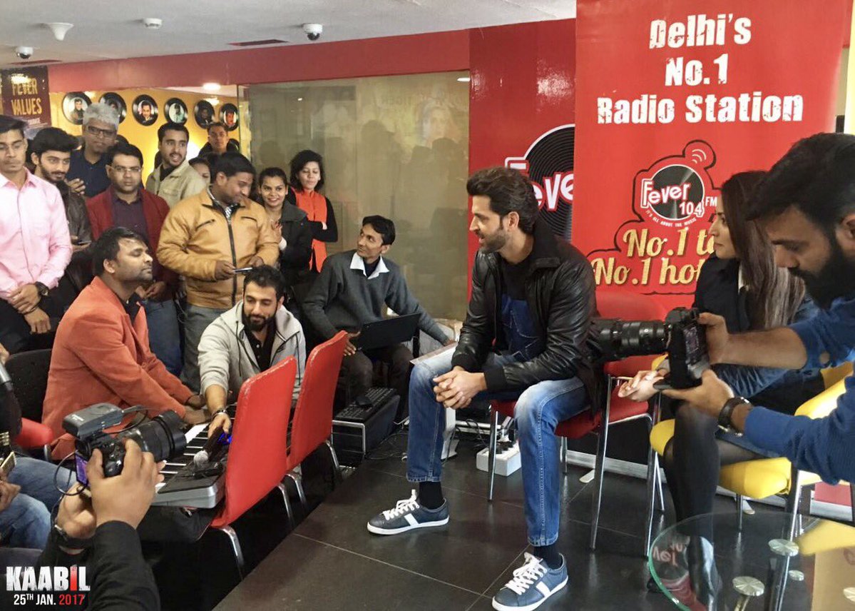 Hrithik Roshan & Yami Gautam at Fever 104 in Delhi with a visually impaired cricket team & artists