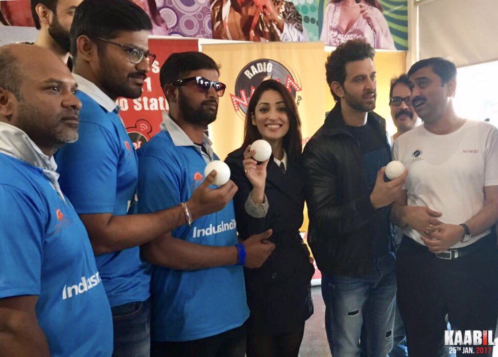 Hrithik Roshan & Yami Gautam at Fever 104 in Delhi with a visually impaired cricket team & artists