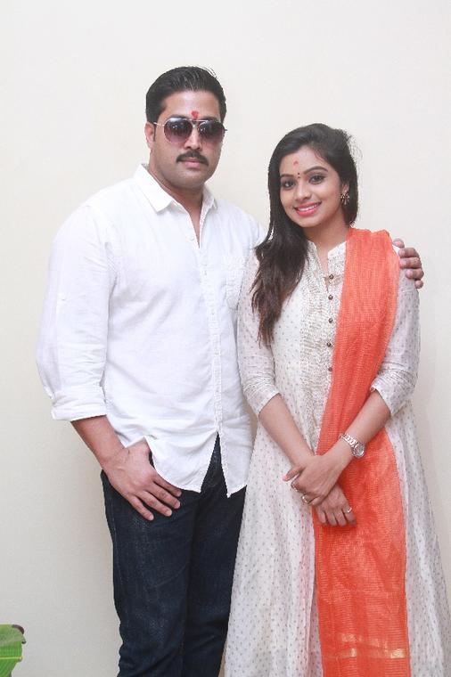 Aama Naan Porukkithan Movie Pooja Stills