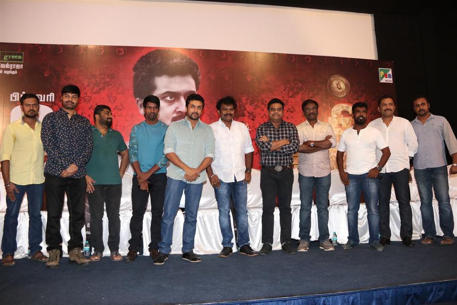 Suriya, Soori, Hari, Harris Jayaraj, Cinematographer Priyan and K. E. Gnanavel Raja at Si3 aka Singam 3 Movie Press Meet
