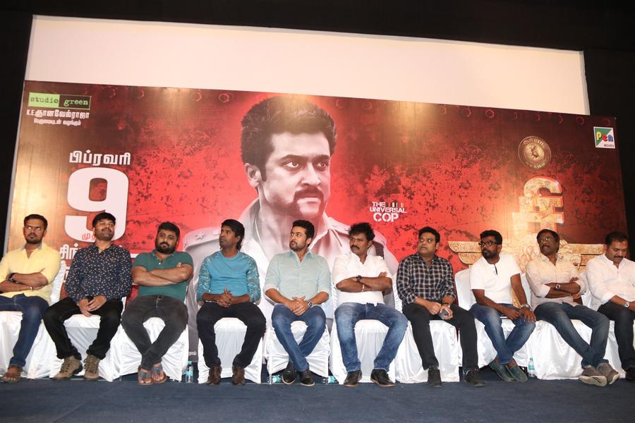 Suriya, Soori, Hari, Harris Jayaraj, Cinematographer Priyan and K. E. Gnanavel Raja at Si3 aka Singam 3 Movie Press Meet