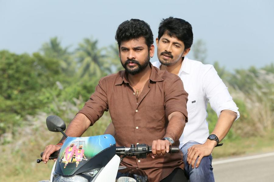 Vimal, Karthik Kumar | Mannar Vagaiyara Movie Stills