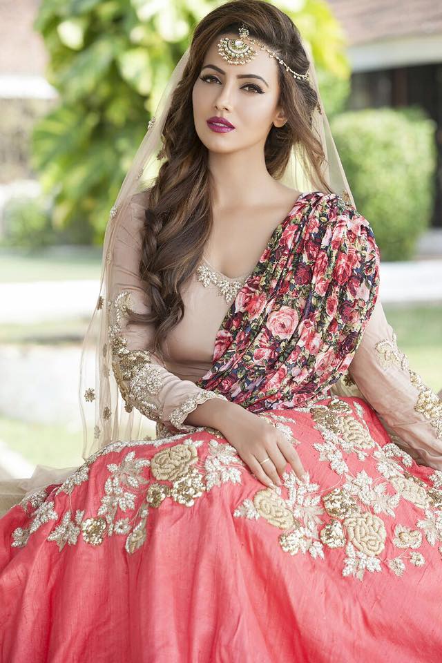 Gorgeous Sana Khaan Latest Stills