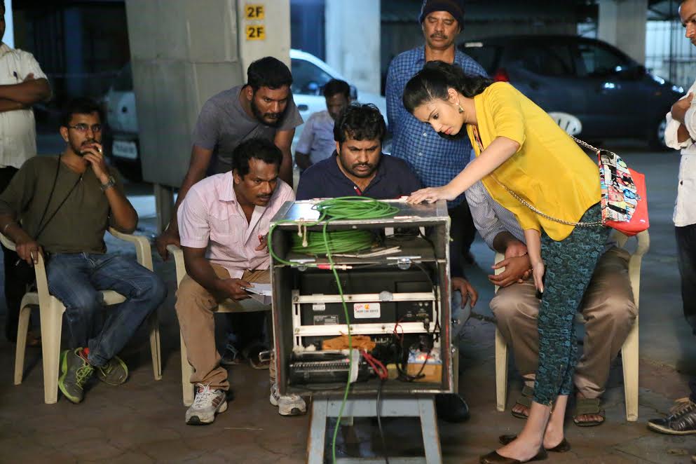 Vizhithiru: ‘Stay Awake” for a reason