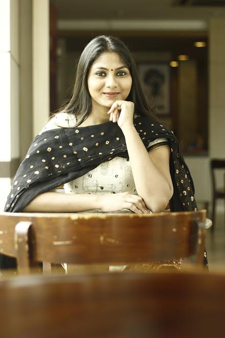 Actress Shruti Reddy New Photo Shoot Stills