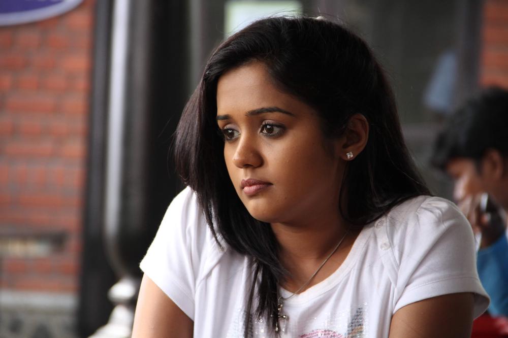 Iravum Pagalum Varum Tamil Movie Stills | Ananya