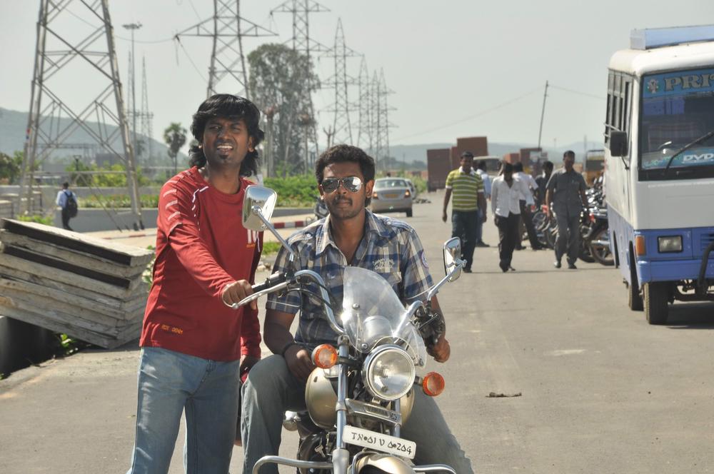 Iravum Pagalum Varum Tamil Movie Stills | Mahesh