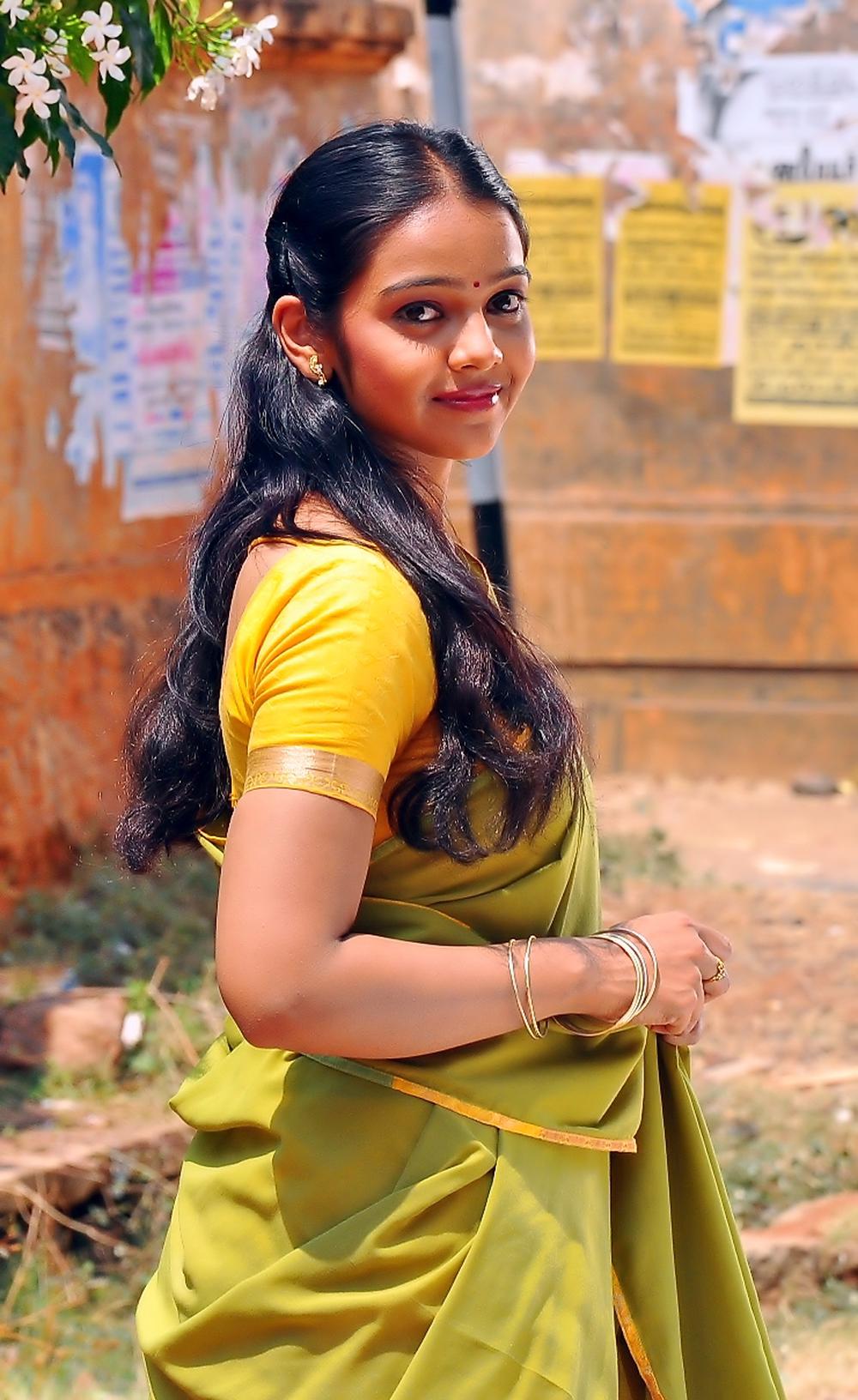 Aivaraattam Tamil Movie Stills | Niranjan Jayaprakash, Nitya Shetty