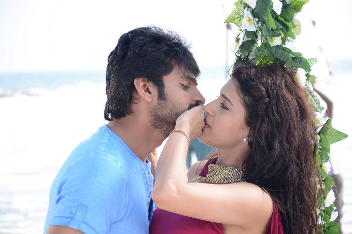 Sree Vishnu, Chitra Shukla in Maa Abbayi Telugu Movie