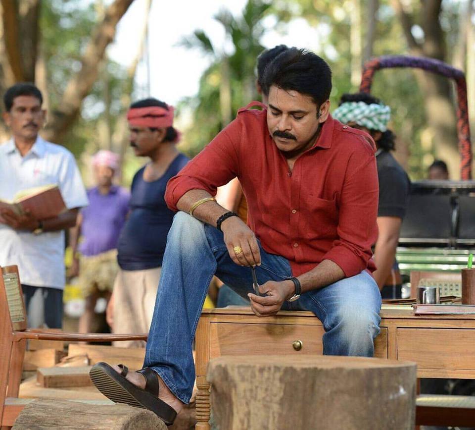 Pawan Kalyan in Telugu remake of Ajith’s ‘Vivegam’?