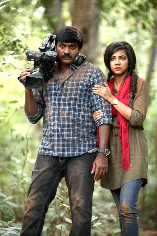 Kavan Movie Stills | Madonna Sebastian, Vijay Sethupathi