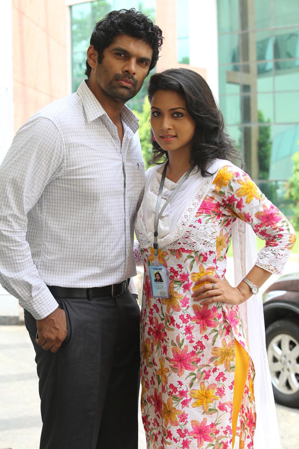 Kadavul Paathi Mirugam Paathi Tamil Movie Stills | Raj Zacharias, Pooja 