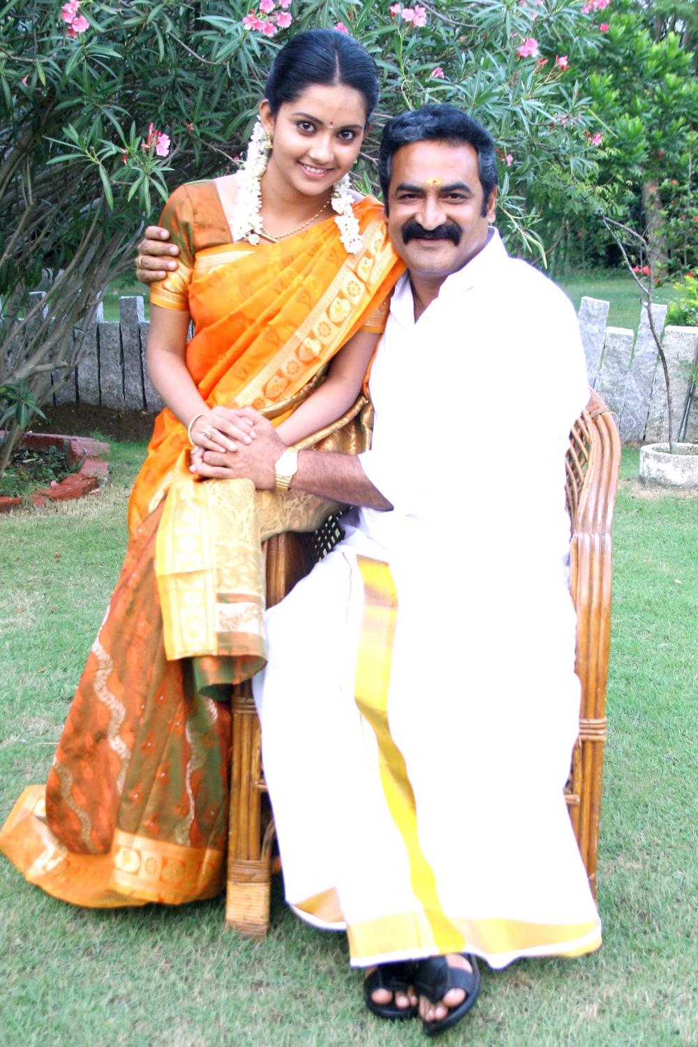 Ahathinai Tamil Movie Stills | Mahima Nambiar, Aadukalam Naren