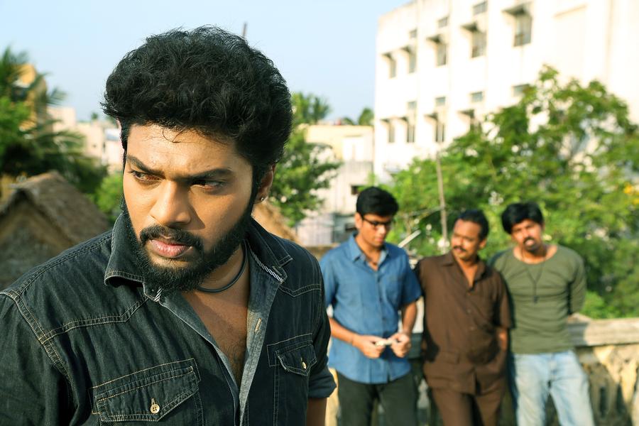 Naalu Peruku Nalladhuna Edhuvum Thappilla Movie Stills