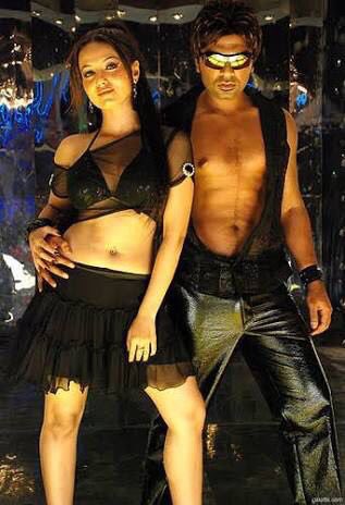 Confirmed! Sana Khan is the third heroine for Simbu’s ‘AAA’