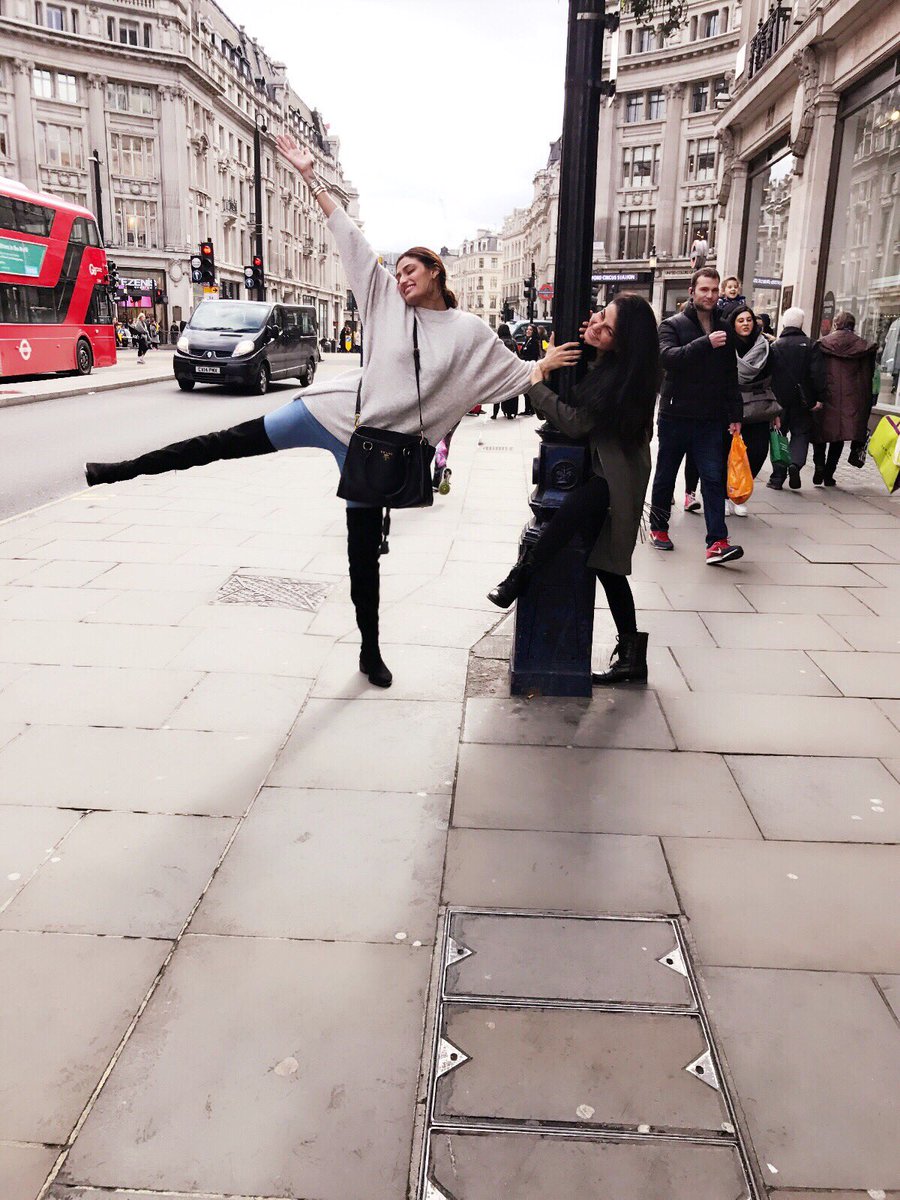 Athiya Shetty at Team Mubarakan shooting spot