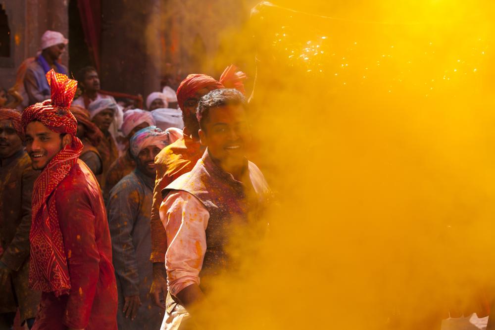 Latest Stills From Kaatru Veliyidai Tamil Movie