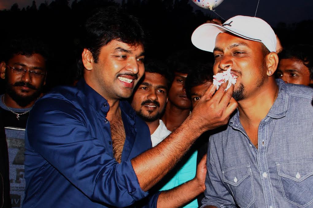 Actor Jai's birthday celebration in ‘Balloon’ shooting sets