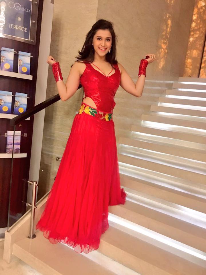 Mannara Chopra stills at TSR TV9 National Film Awards