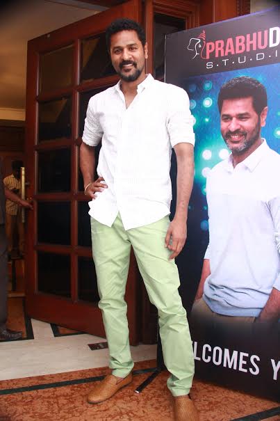 Karuppu Raja Vella Raja Movie Launch Stills