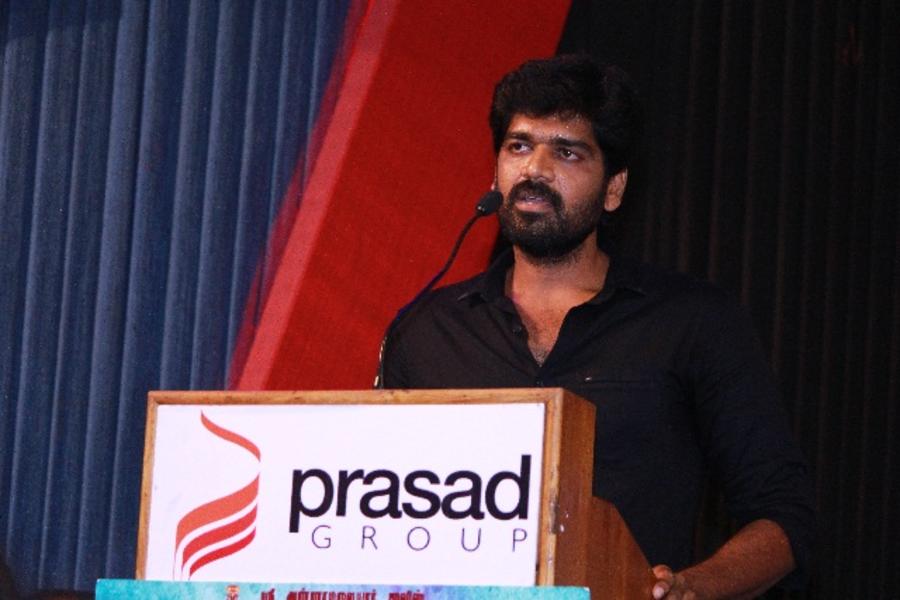 Inigo Prabhakaran at Pichuva Kaththi Movie Audio Launch Stills