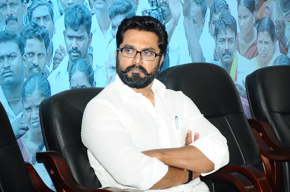 Sarath Kumar will be seen as a cop in his next directed by a debutante!