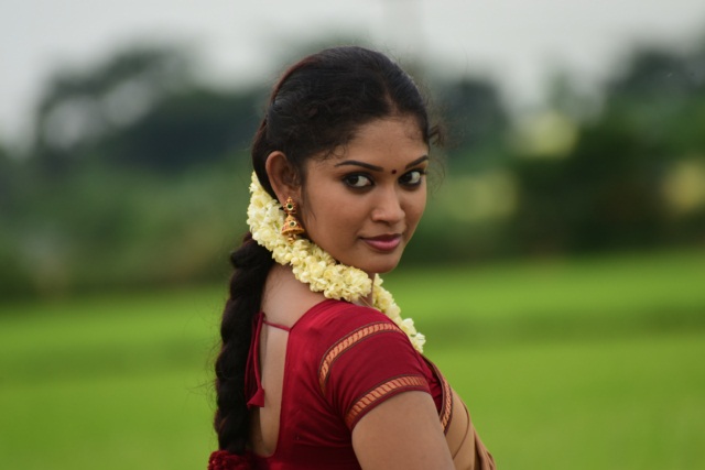 Pichuva Kaththi Tamil Movie Stills