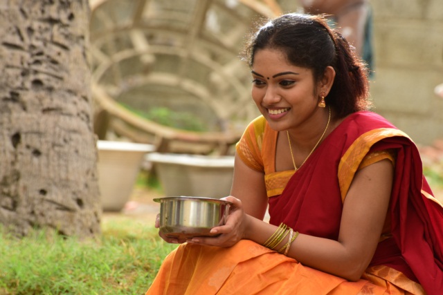 Pichuva Kaththi Tamil Movie Stills | Sri Priyanka