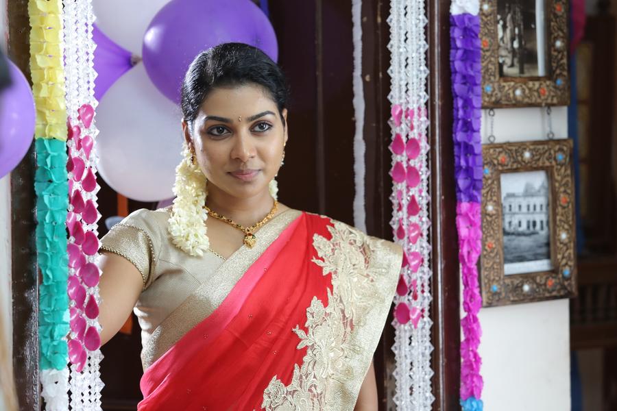 Satna Titus's Yeidhavan Movie Stills