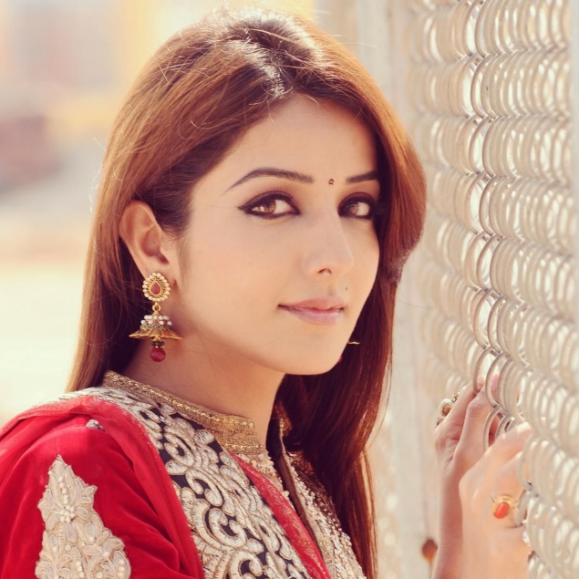 Actress Sonia Mann's Stills 